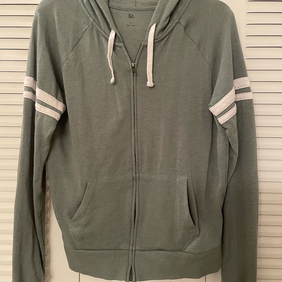 Green Jacket - Picture 2 of 7